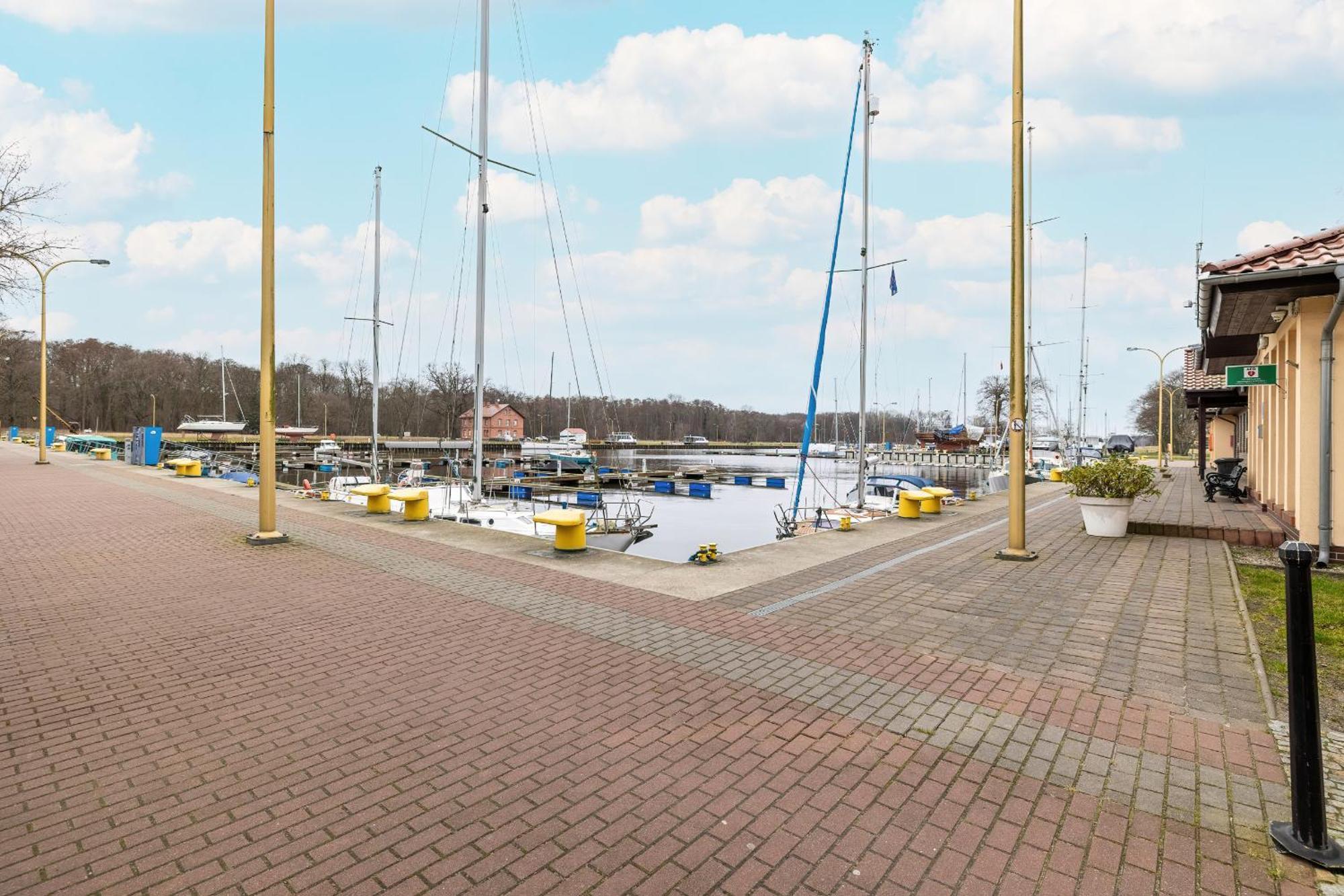 Unique Apartment With Balcony In Swinoujscie By Rent Like Home Kültér fotó
